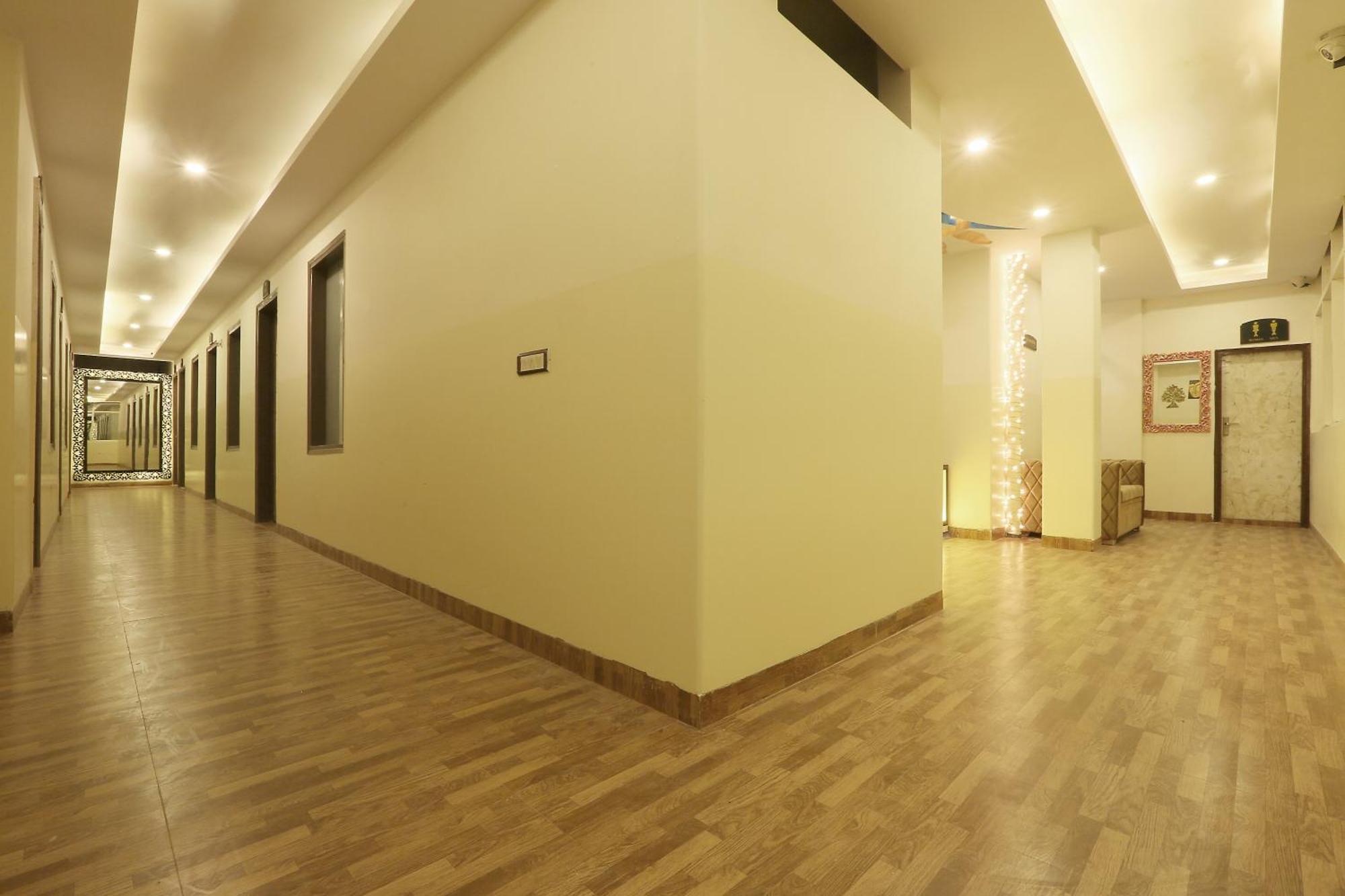 Plazzo Prime Plaza At Delhi Airport Bed & Breakfast New Delhi Eksteriør bilde