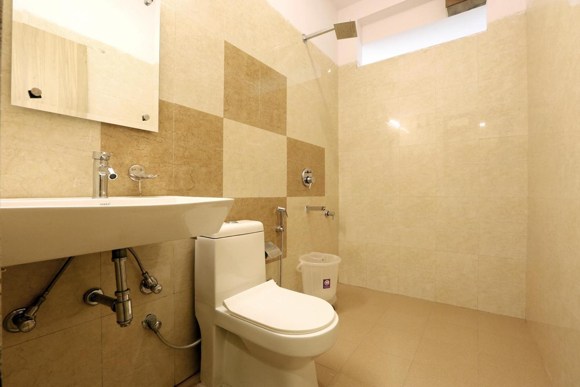Plazzo Prime Plaza At Delhi Airport Bed & Breakfast New Delhi Eksteriør bilde